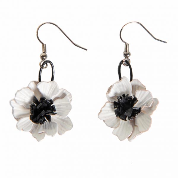 boucles d'oreilles fleurs en cuir