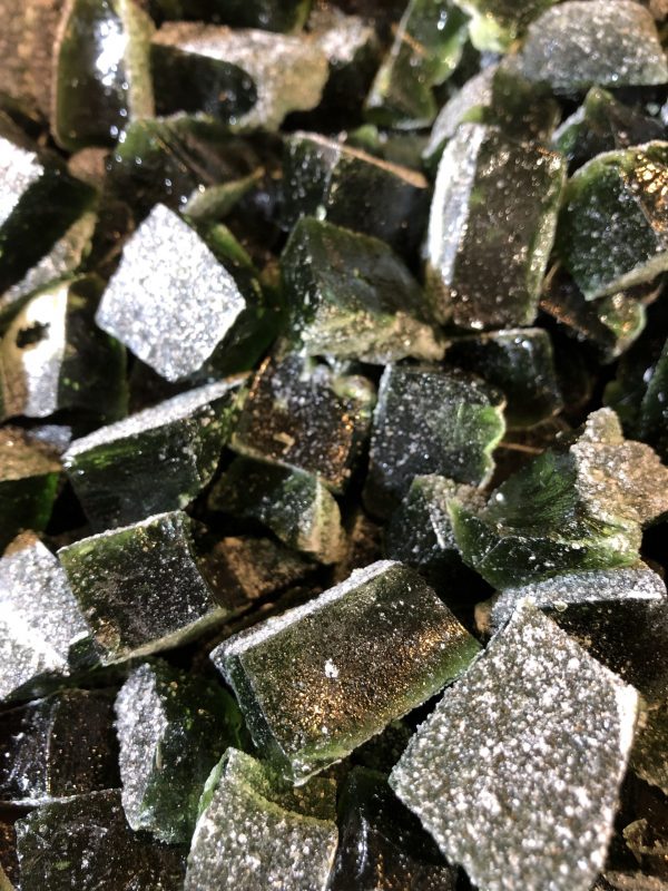 Plaque de sucre cuit en morceaux - Bonbons arôme eucalyptus